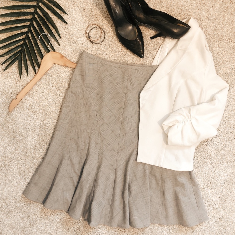 { White House Black Market } Business Casual Skirt